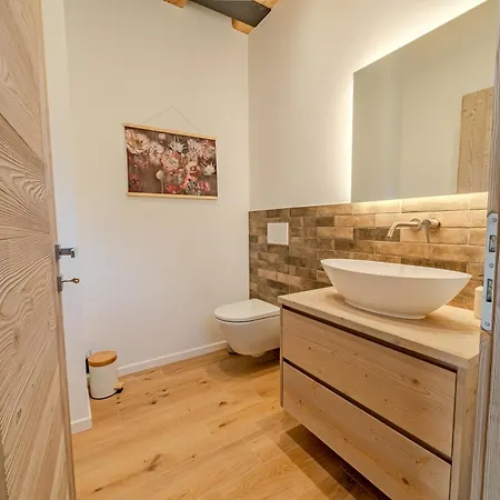 Divigna Hospitality - Vineyards Maison Refrontolo