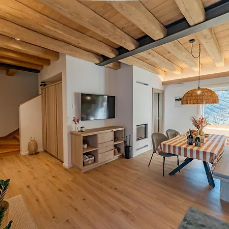 Divigna Hospitality - Vineyards Maison *