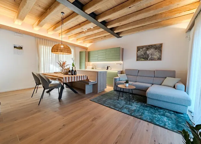 Divigna Hospitality - Vineyards Maison *
