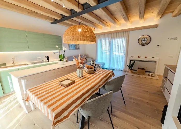 Divigna Hospitality - Vineyards Maison Villa
